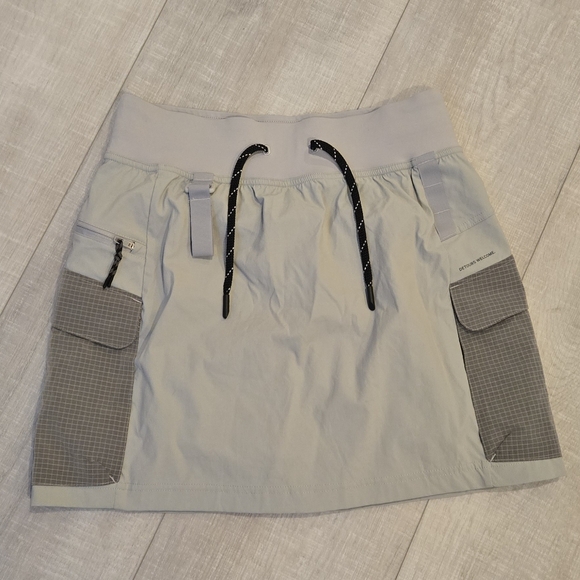 Lululemon | Multi-Pocket Cargo High-Rise Hiking Skirt, size 6 - Picture 7 of 16